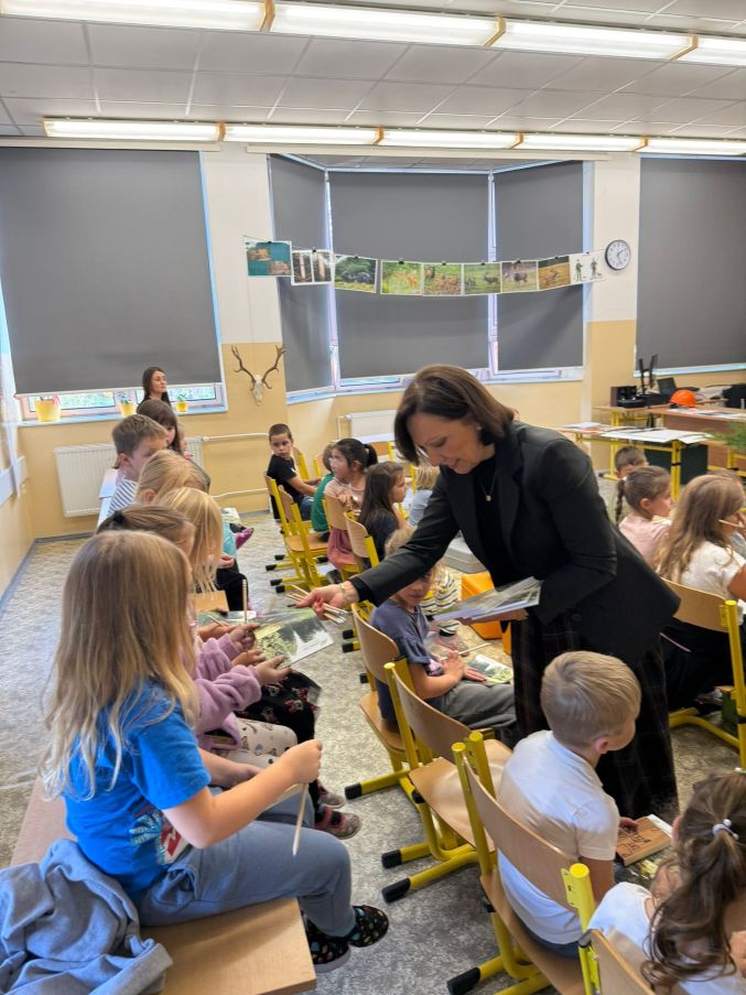 Img-20251015-wa0023.jpgweb